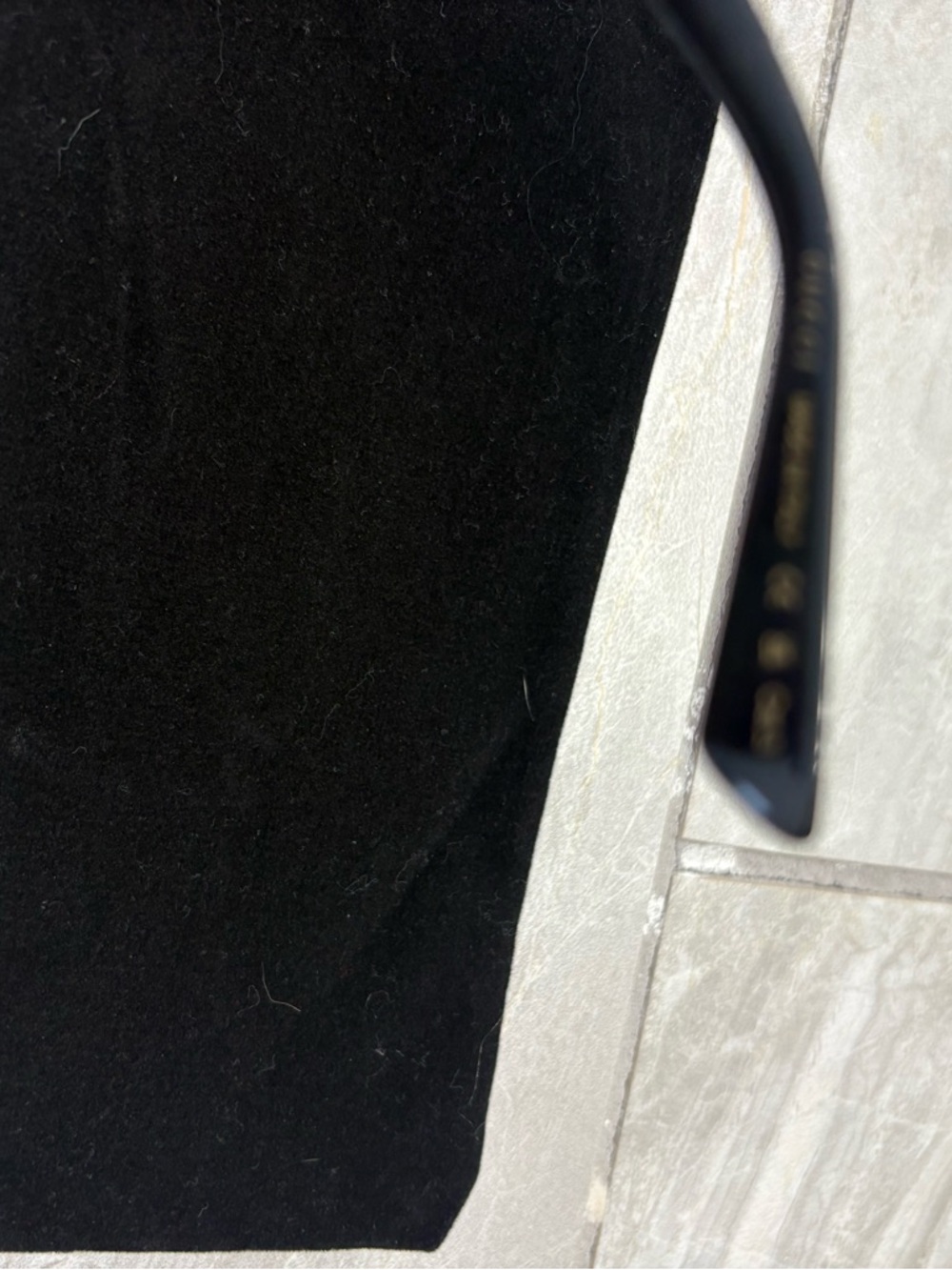 Gucci Black Gloss Aviator Sunglasses with Gold Accent - Picture 3 of 7